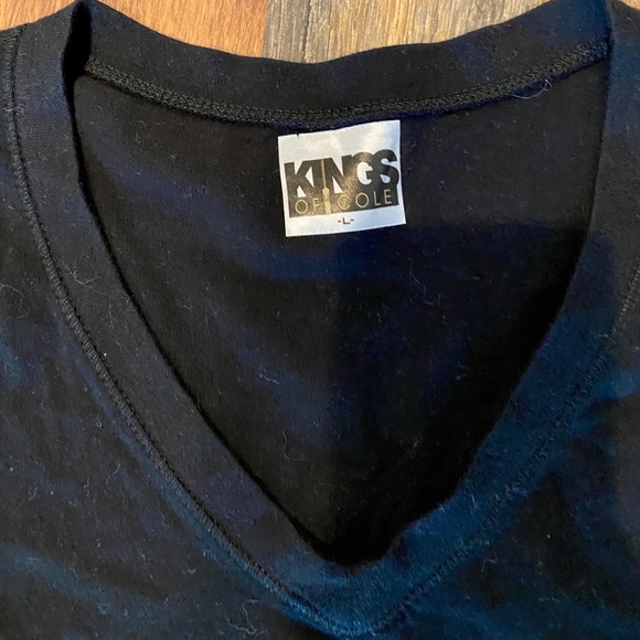 KINGS OF COLE Jeweled Skull V-Neck T Shirt - Picture 4 of 5